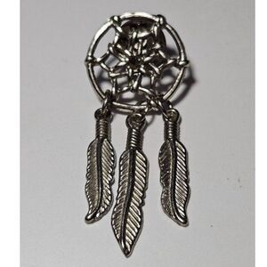 Silver tone dreamcatcher pin